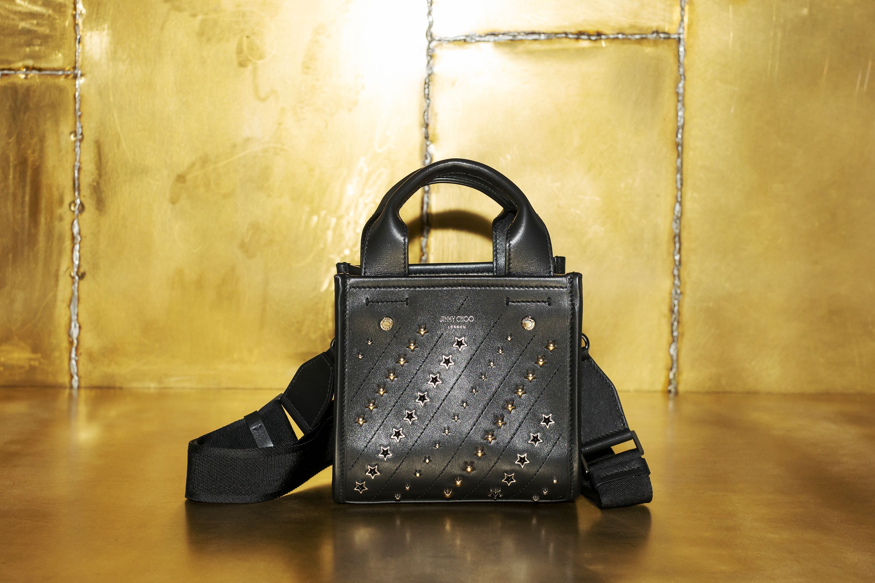 極美品 ジミーチュウ ボディバッグ スタッズ JCロゴ レザー 三日月