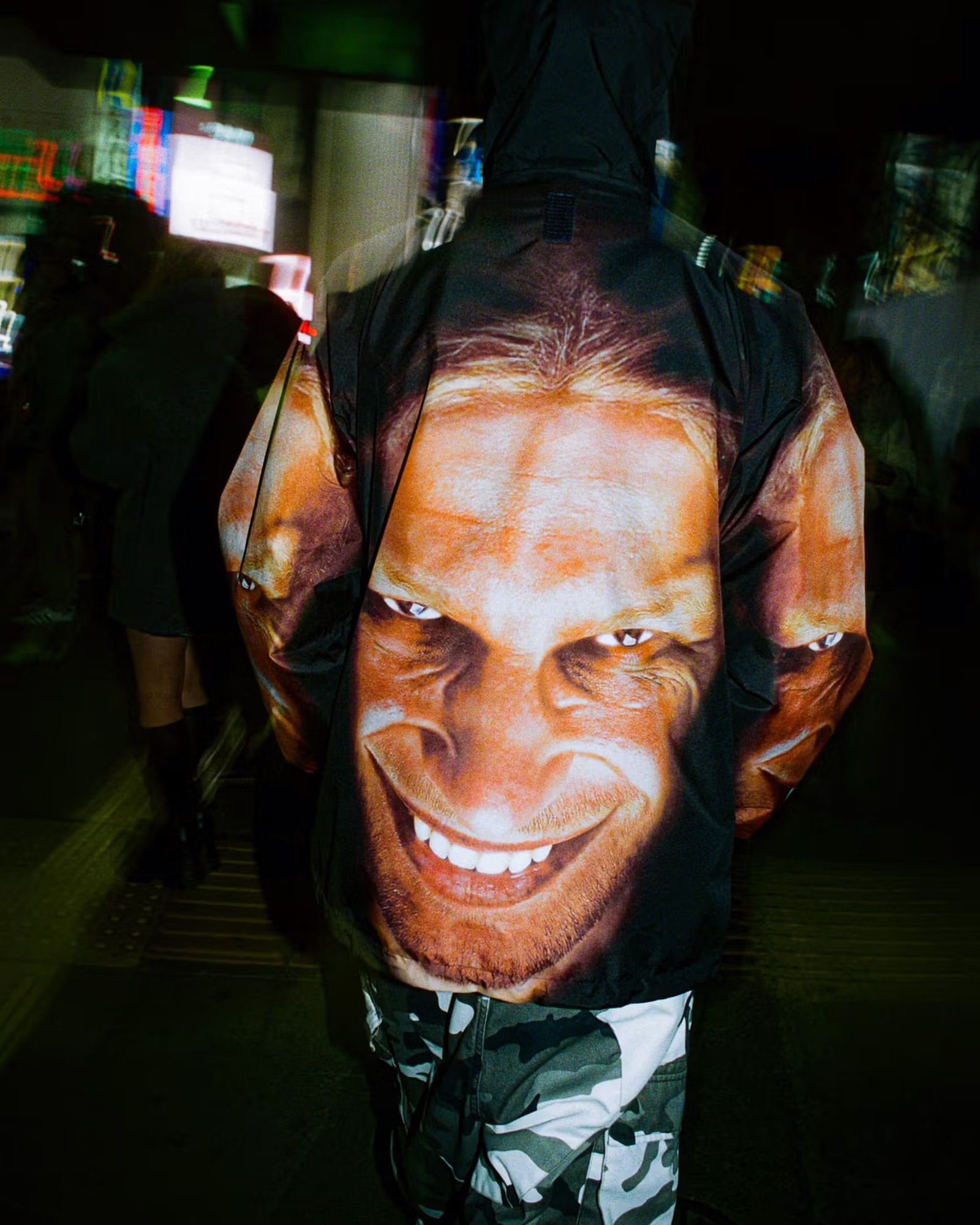 シュプリームがエイフェックス・ツインとコラボしたカプセル