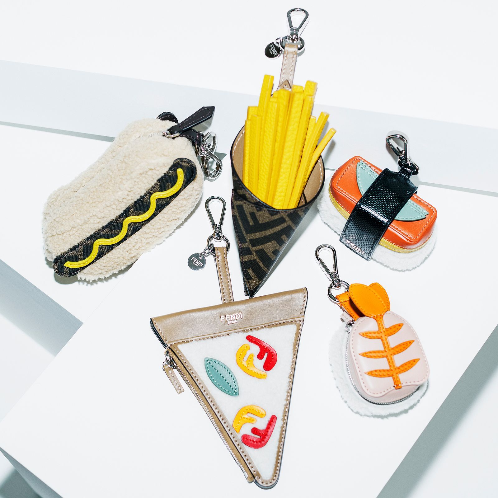 楽しげで喜びみに満ちたフェンディの祝祭──特集：2024年、駆け込みで