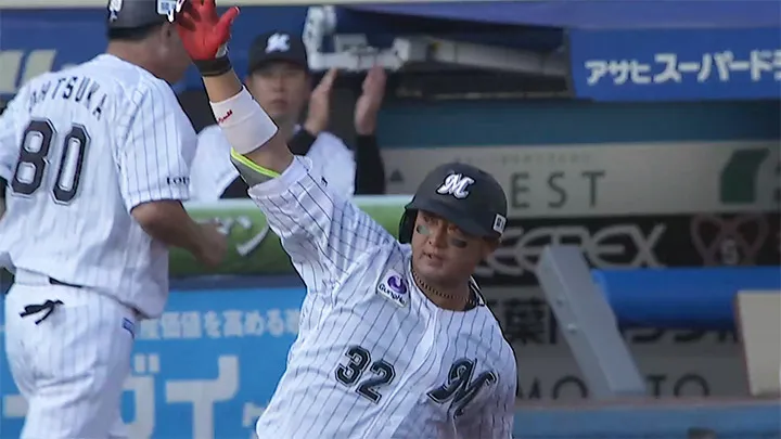 佐藤都志也が同点の3号ソロ！ 2試合連続の一発｜パ・リーグ.com｜プロ野球