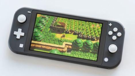 Nintendo Switch Liteレビュー：1人でソファに転がってやるには、最高