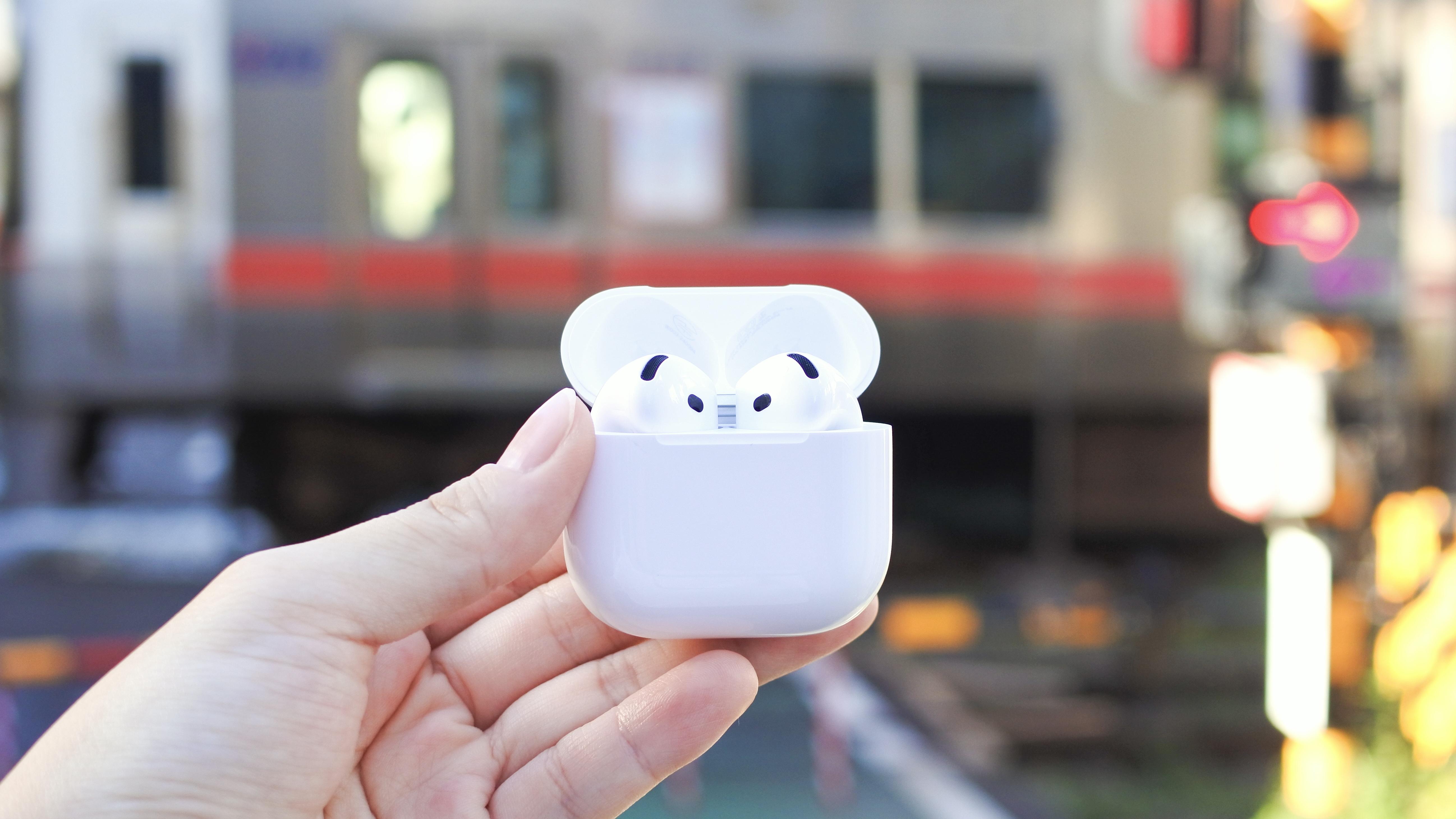 AirPods 4のノイキャンは閉塞感なし。長時間使える快適さを求める人に