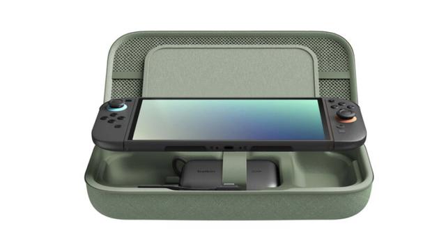Switch 2のスタミナ問題を解決！ 10,000mAhバッテリー内蔵ポータブル