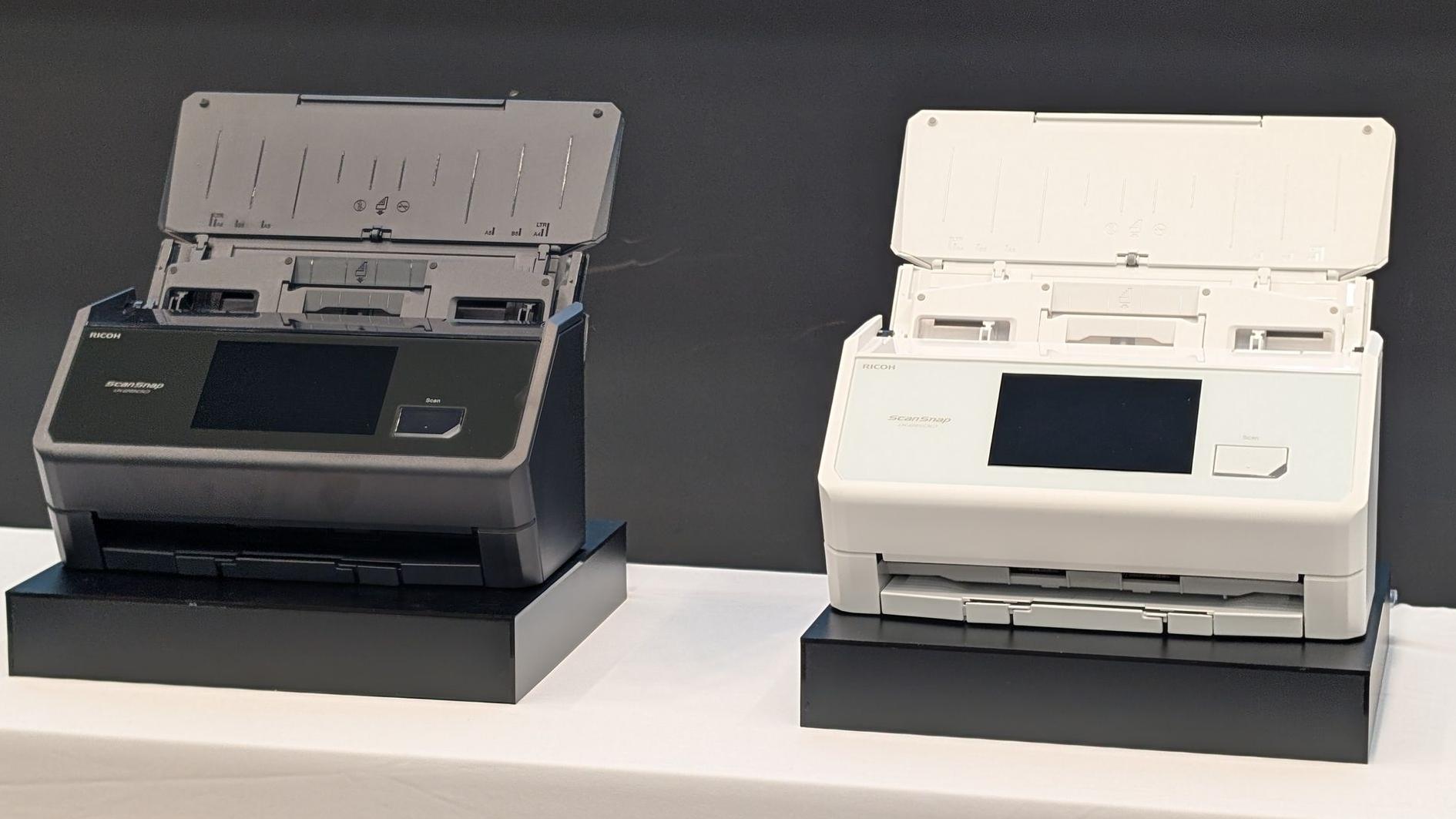 PFUが新スキャナー「ScanSnap iX2500」を発表。リコーブランド初の最