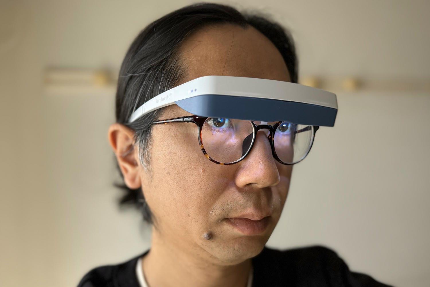 毎朝ウォーキングしてるし目覚めも悪くない…はずの私が「光セラピー