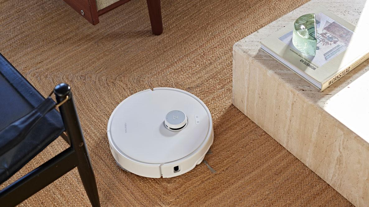 ロボット掃除機のお世話はもうしません！面倒な掃除が本当にラクになっ