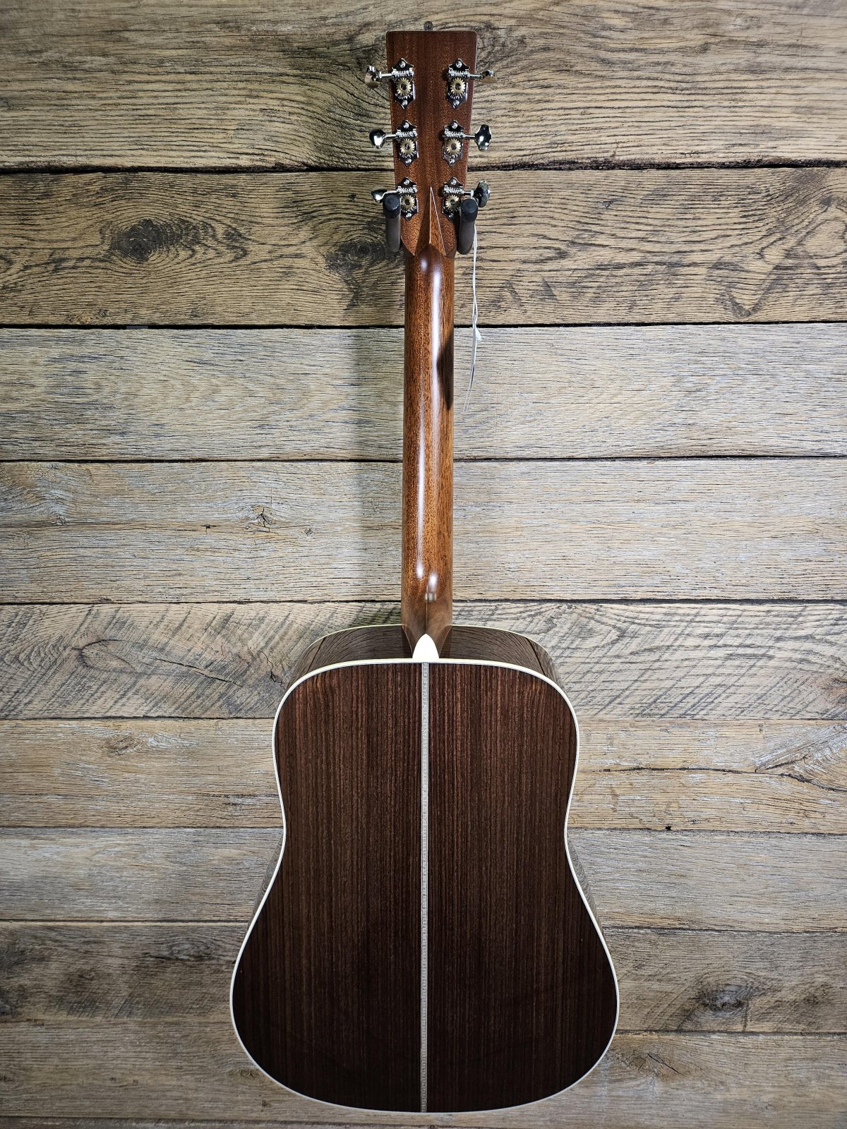 Martin HD-28 w/ Molded Case - 729789682787