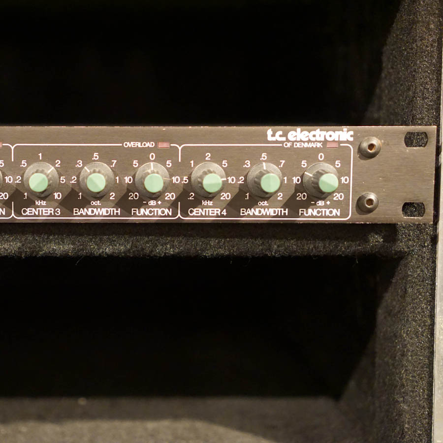 TC Electronic TC 1140 HS High Sensitivity Parametric Equalizer