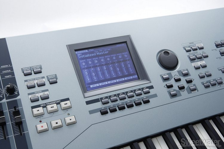 Yamaha MOTIF XS7 | Sweetwater