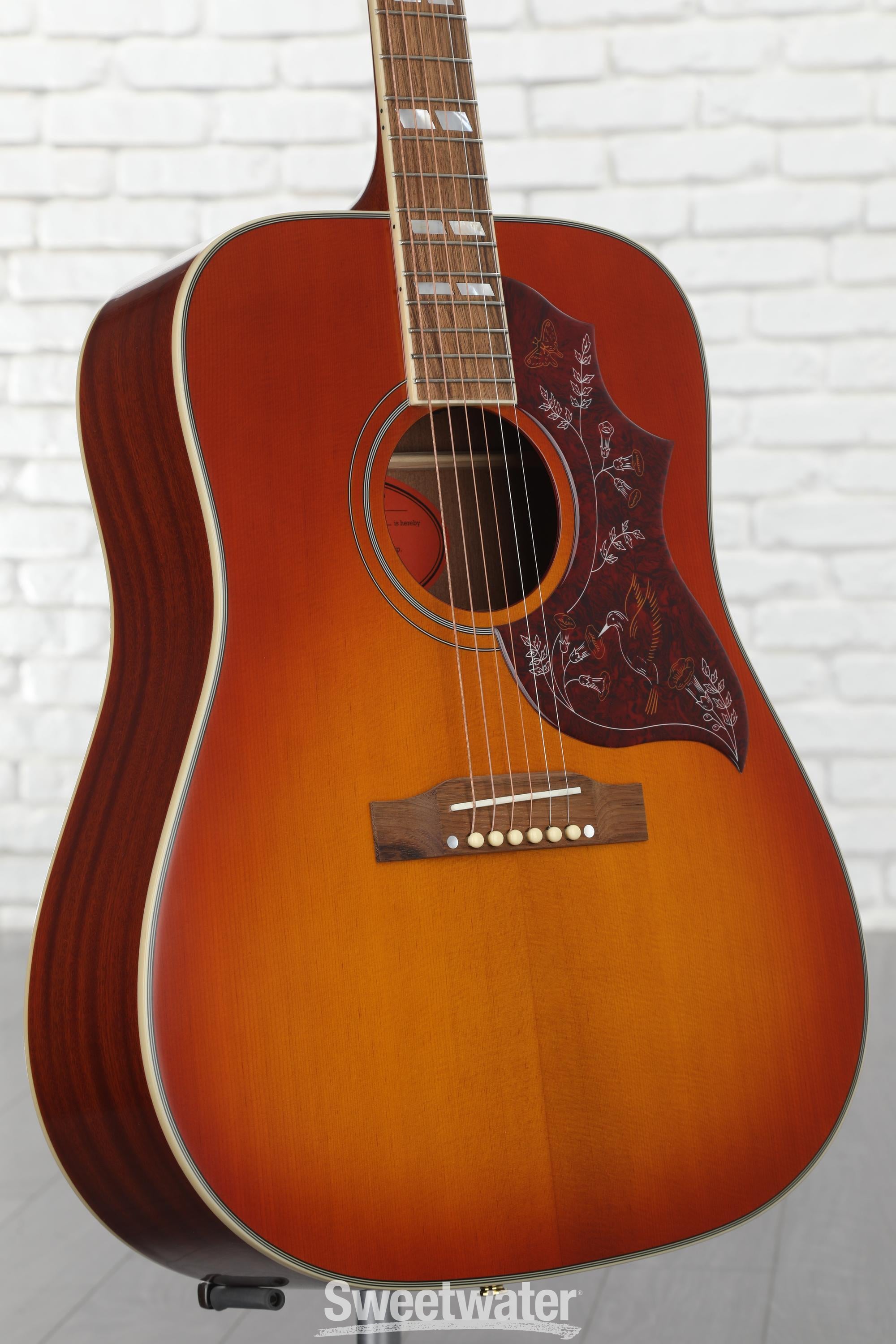 Epiphone Hummingbird Acoustic Guitar - Aged Cherry Sunburst Gloss