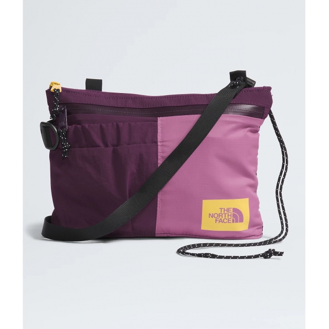 The North Face / Mountain Shoulder Bag