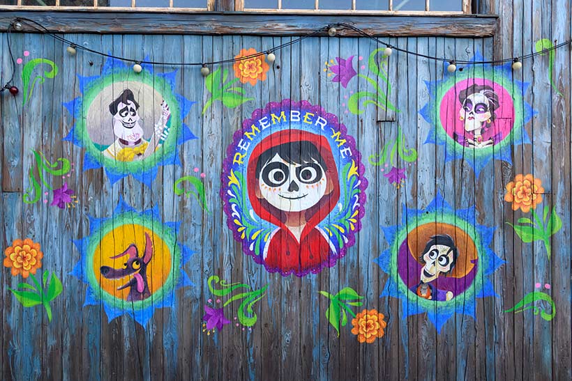 公式】ディズニー/ピクサー最新作 『リメンバー・ミー』の世界を体験