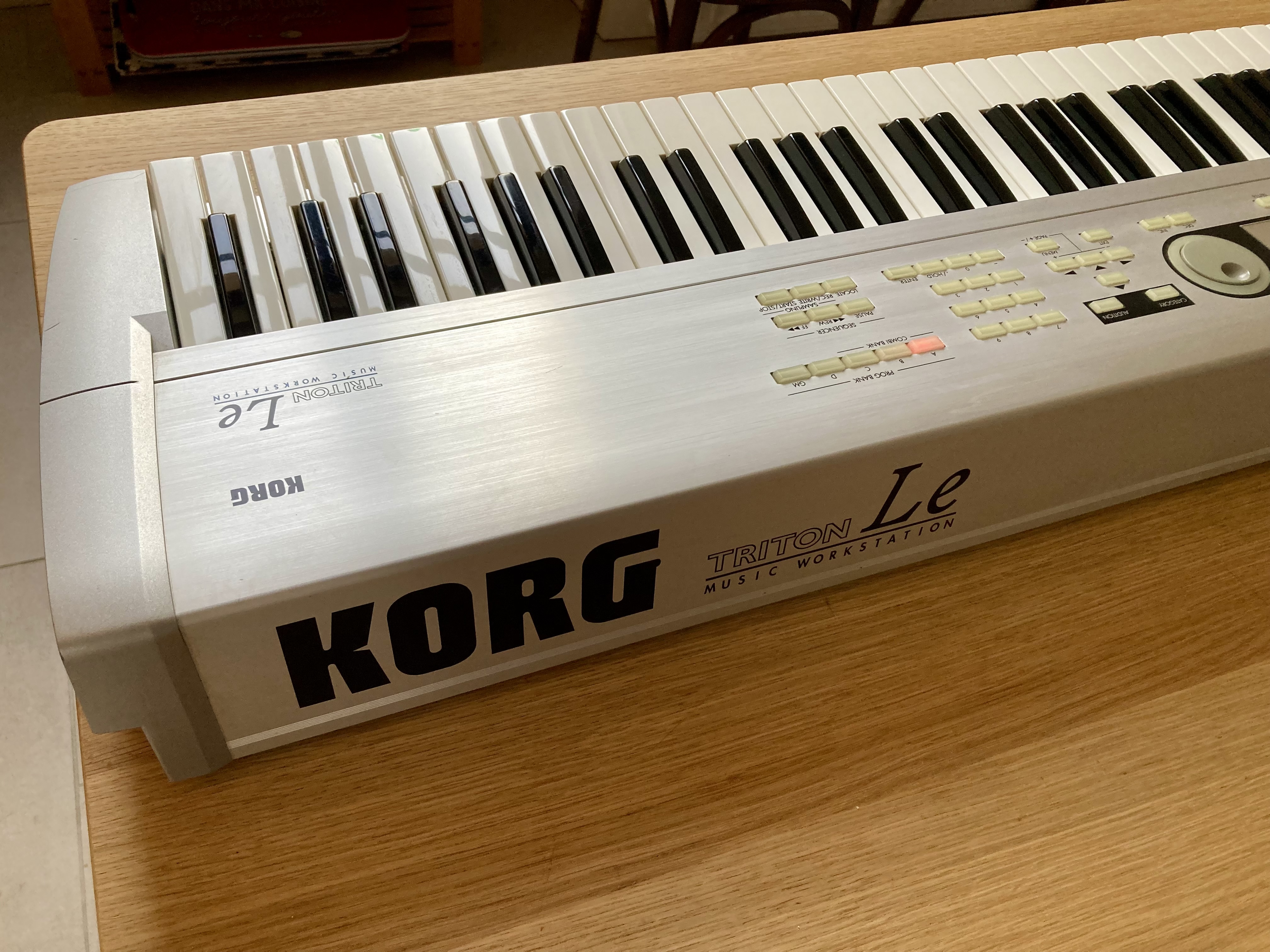 Triton Le 76 - Korg Triton Le 76 - Audiofanzine
