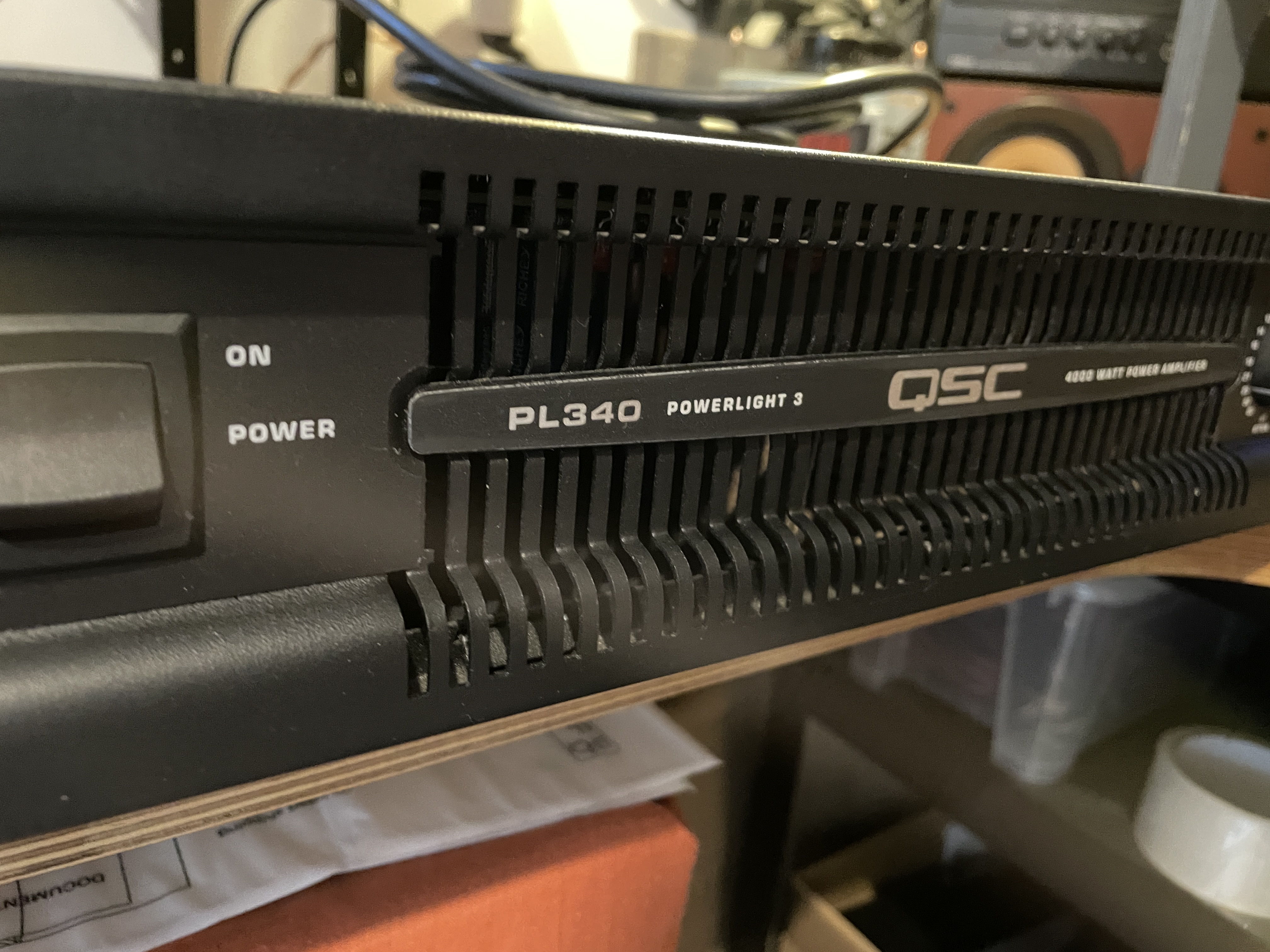 PL340 - QSC PL340 - Audiofanzine