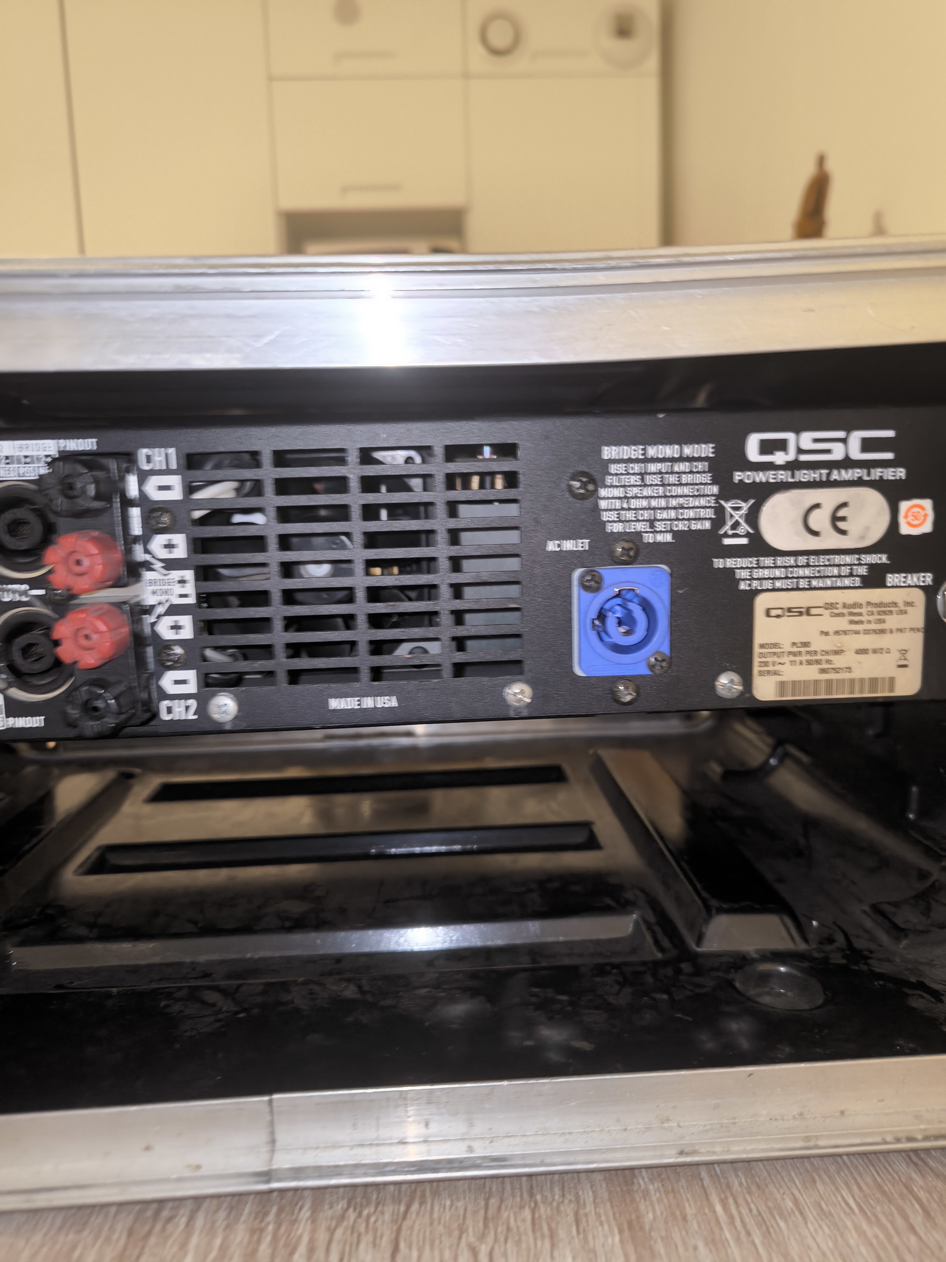 PL380 - QSC PL380 - Audiofanzine