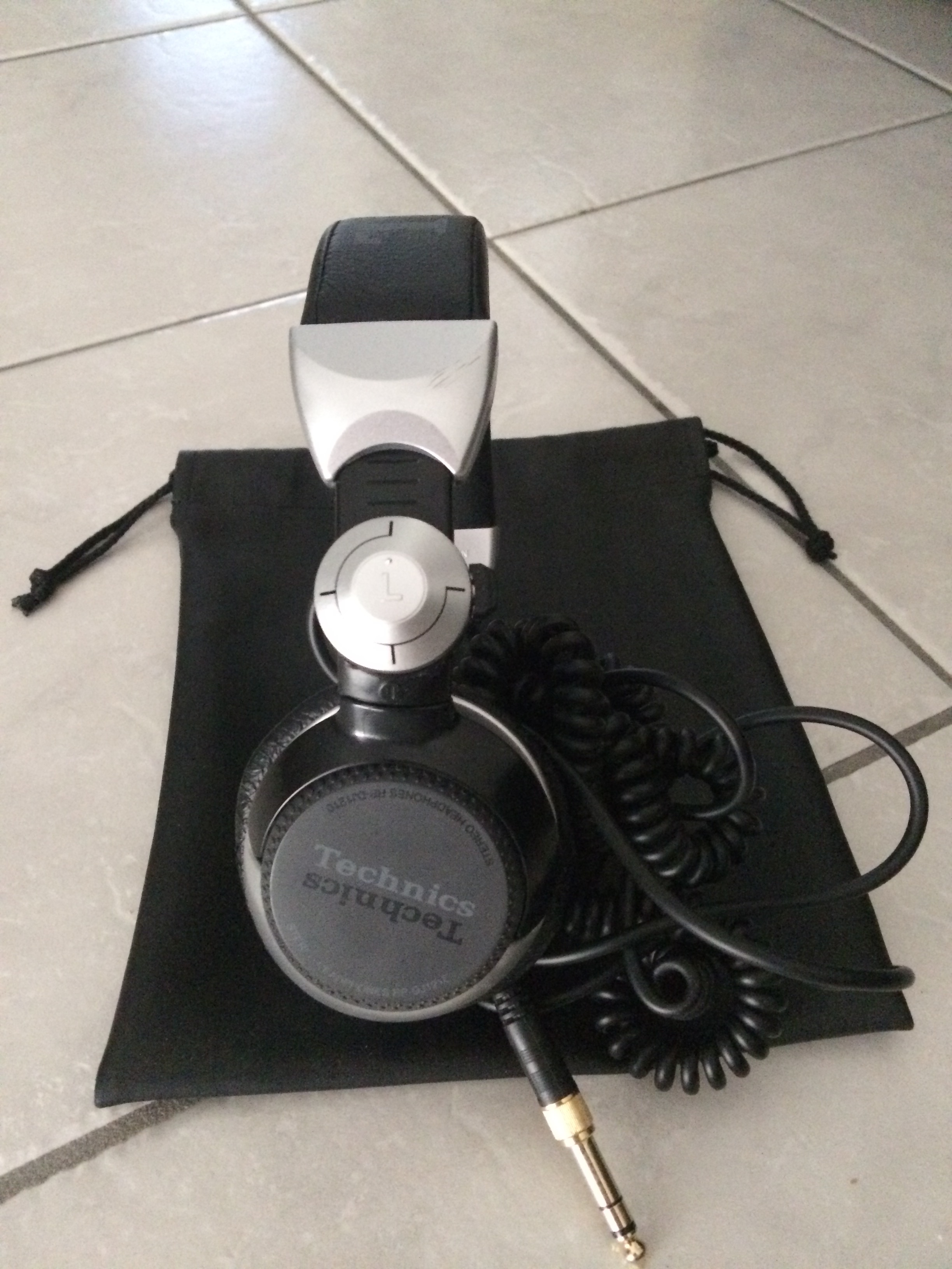 RP-DJ1210 - Technics RP-DJ1210 - Audiofanzine