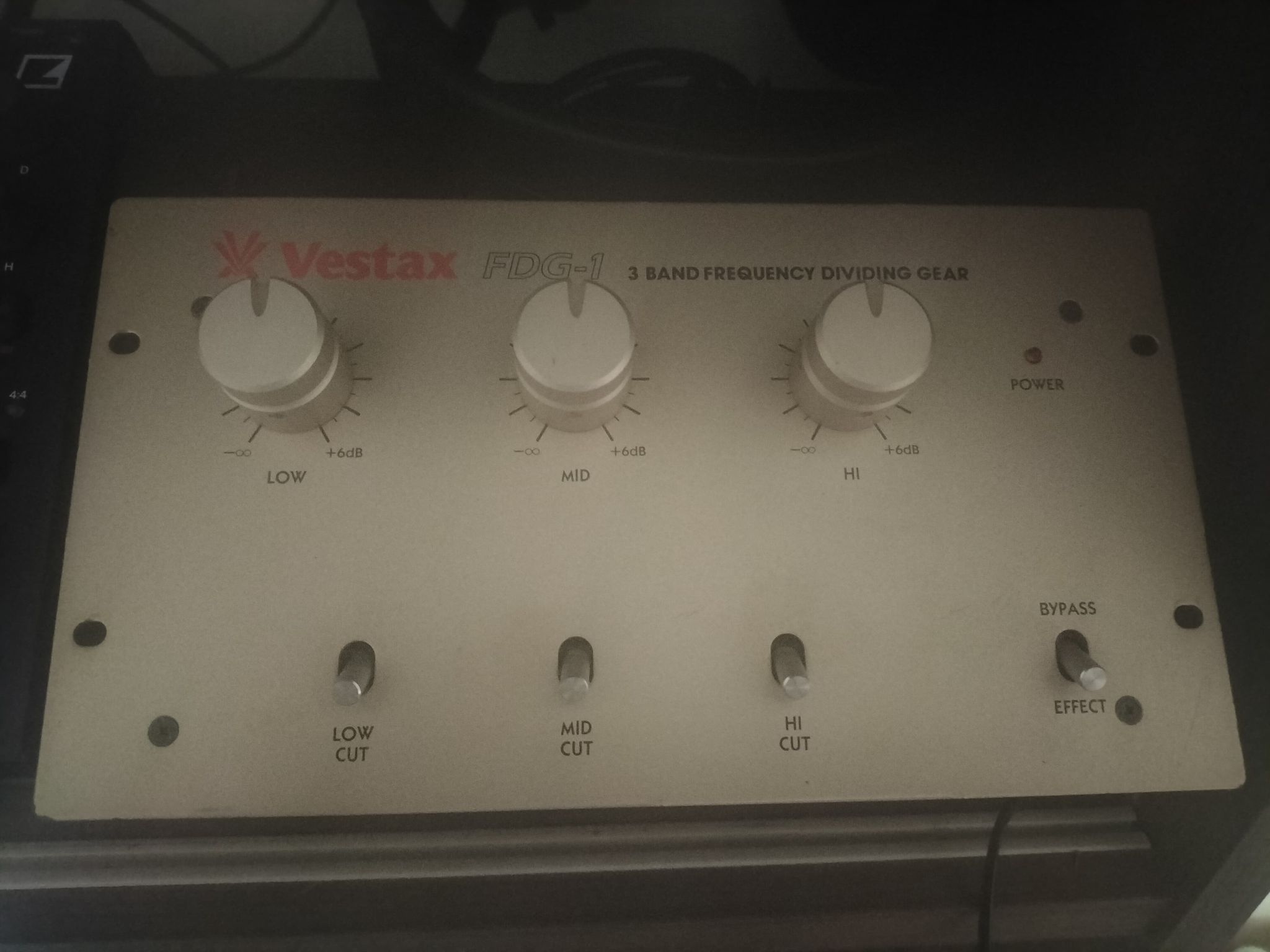 d*e様 Vestax FDG-1 3バンドアイソレーター Vestax FDG-1 3バンド