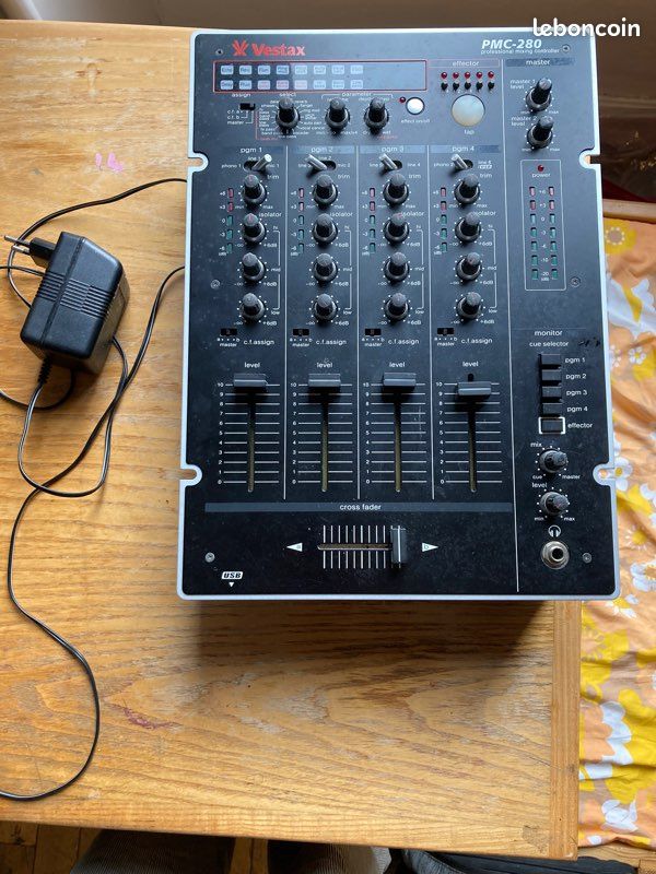 PMC-280 - Vestax PMC-280 - Audiofanzine