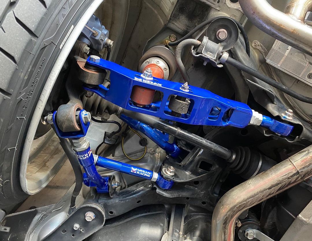 メーガンレーシング アッパーアーム クラウン等 MEGAN RACING クラウン