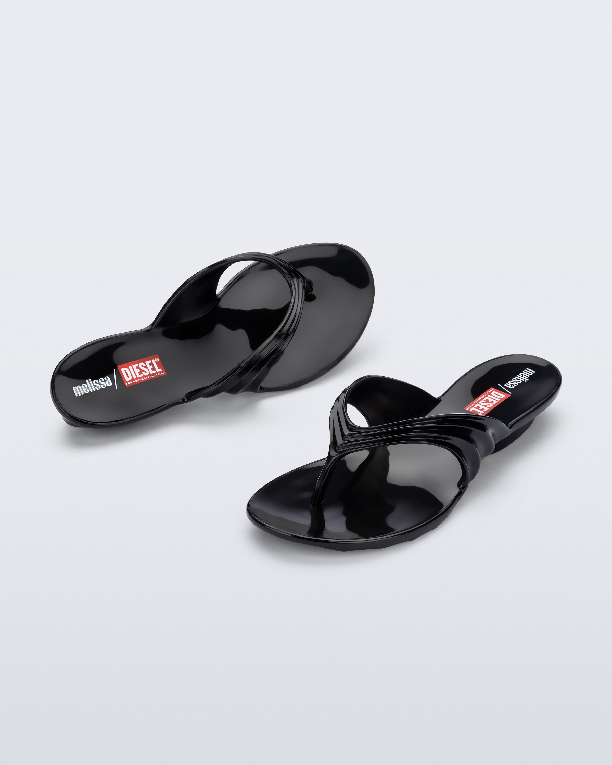 Melissa Quantum Thong + DIESEL – melissa shoes Japan