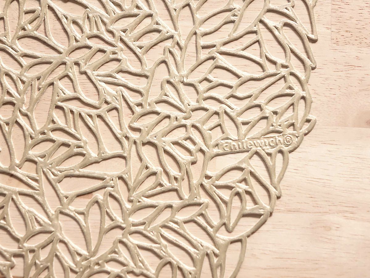 チルウィッチ 円形 ランチョンマット・ペタル｜シャンパンゴールドの