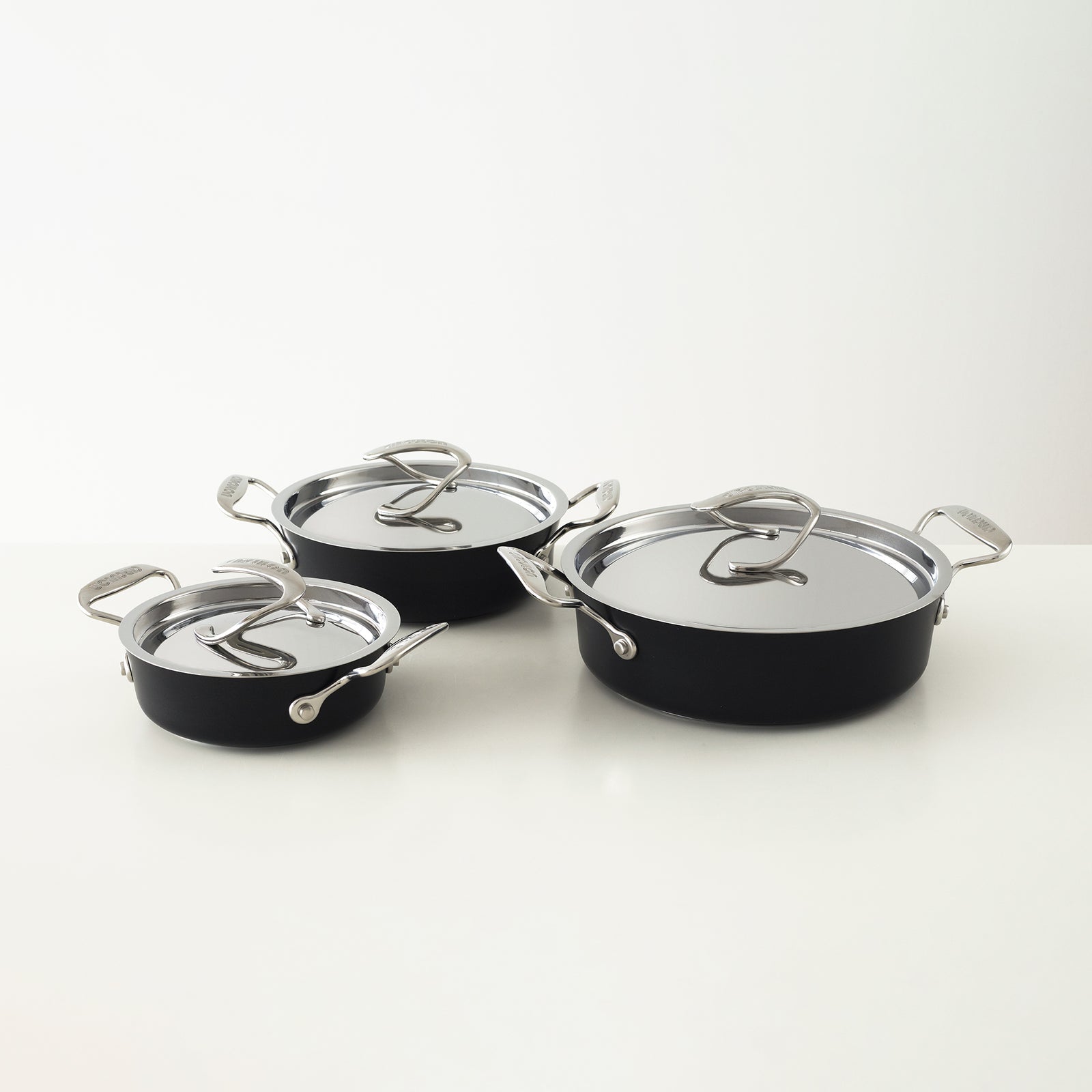 2048_200119_MEYER199759_RT_160