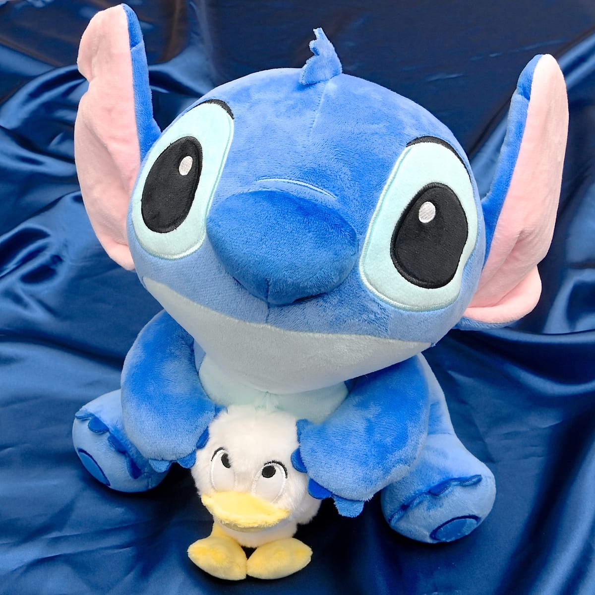 アヒルと一緒！ディズニーストア「スティッチの日」グッズ -