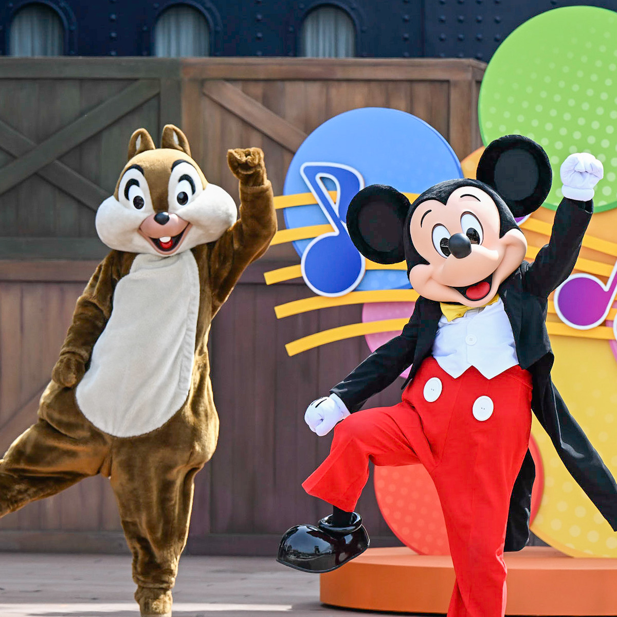 チップ&デールも登場！東京ディズニーシー『ジャンボリミッキー