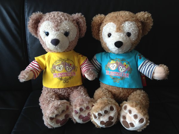 人気のダッフィーの30周年コスチューム&ライトペンダント&サングラス！ -