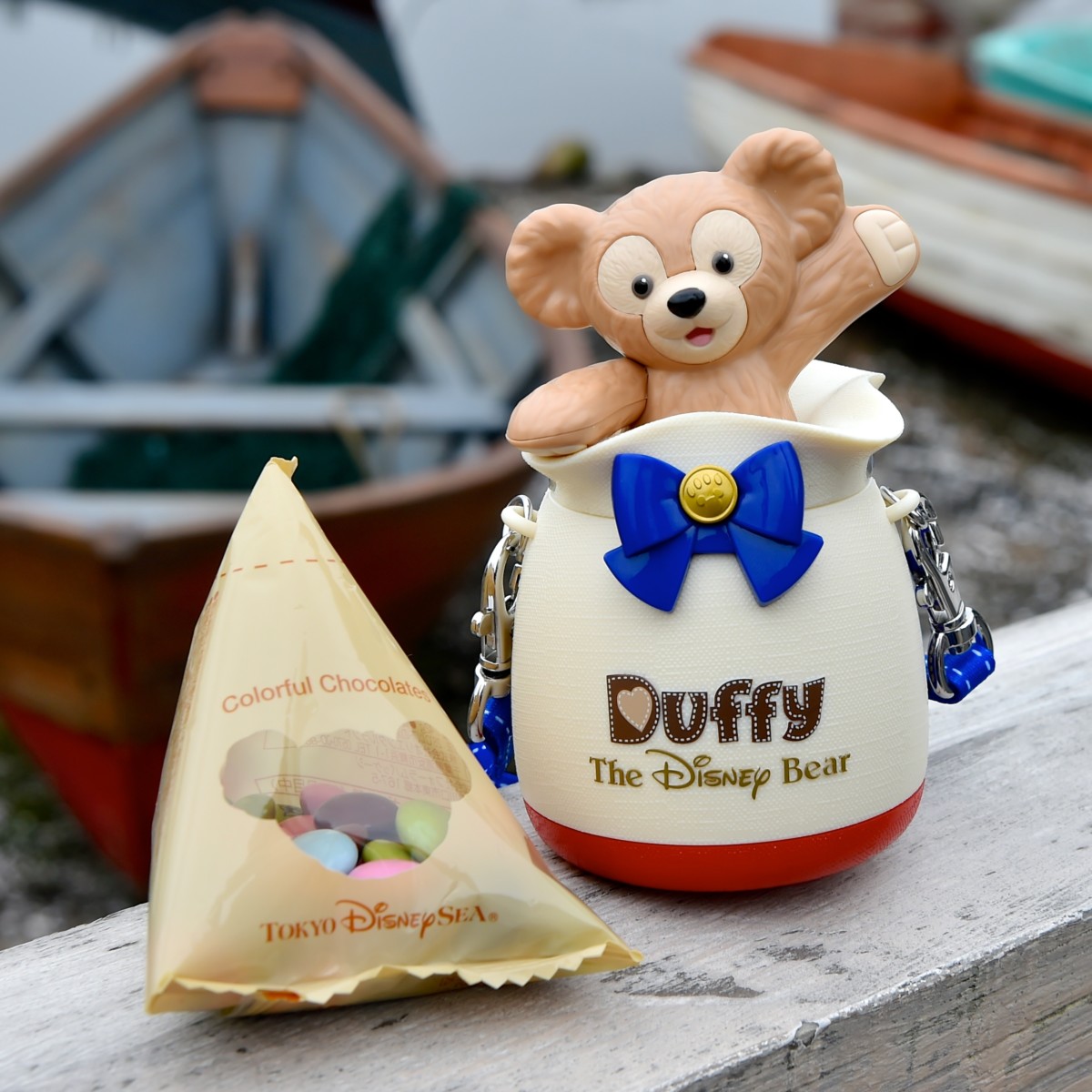 ダッフルバッグに入ったダッフィーデザイン！東京ディズニーシーミニ