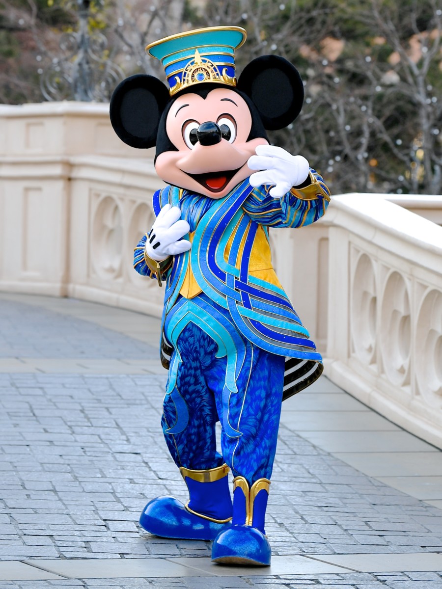 35周年リボンコスチュームで登場！東京ディズニーランド ウェルカム