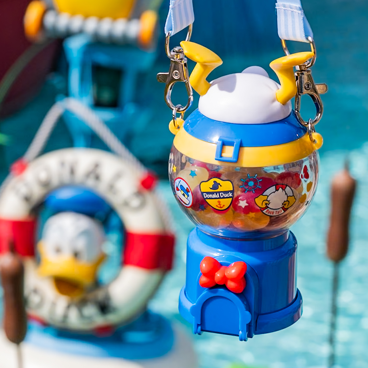 カプセルトイ型！東京ディズニーランド ドナルドダックモチーフミニ