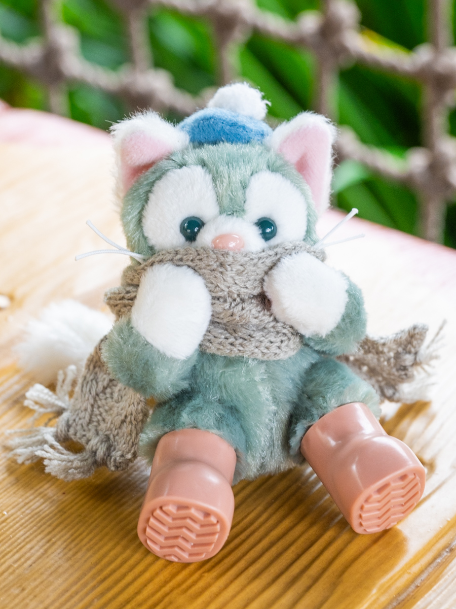 マフラーに顔をうずめる姿がかわいい！東京ディズニーシー“ダッフィー