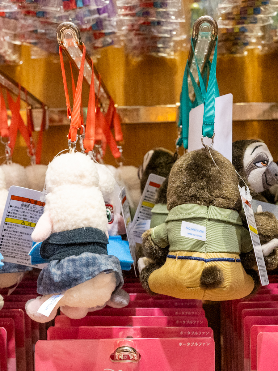 レミングのビジネスマンやクロウハウザーも！東京ディズニーランド