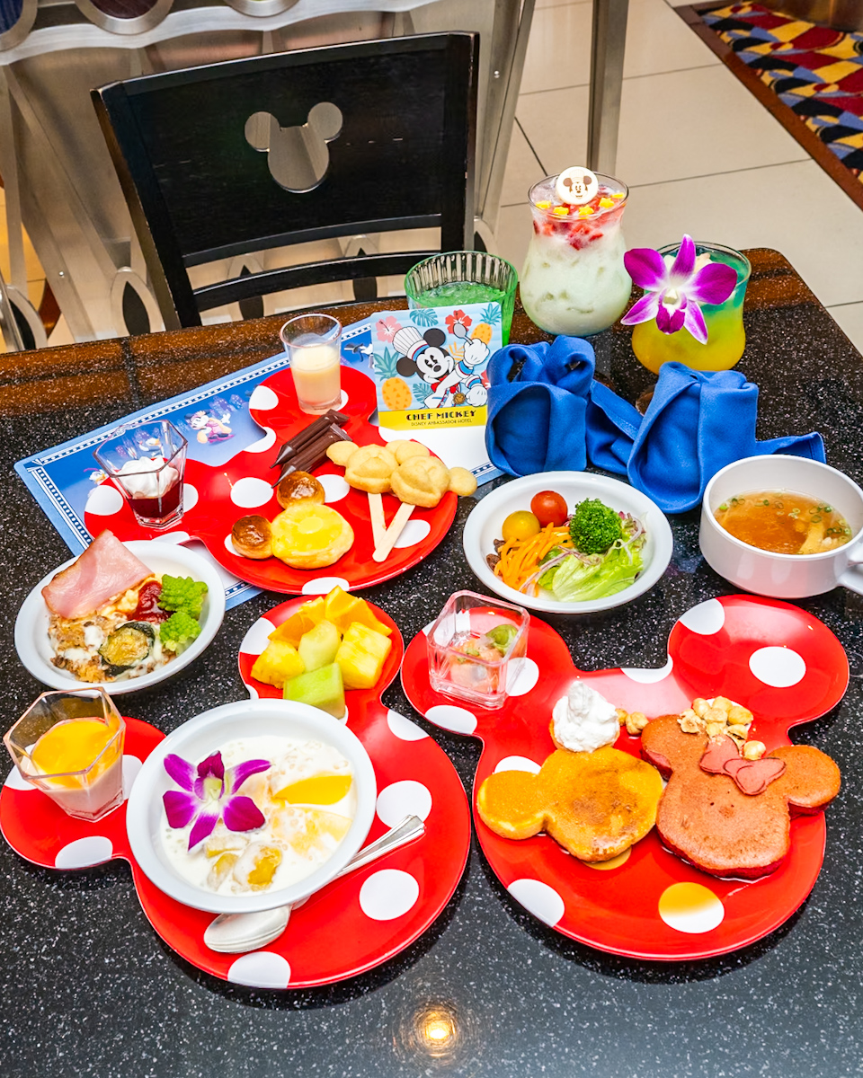 スティッチ＆ミッキーと会える！ディズニーアンバサダーホテル「シェフ