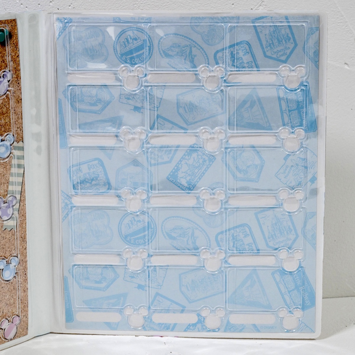 スクラップブック風デザイン！東京ディズニーランド スーベニアメダル