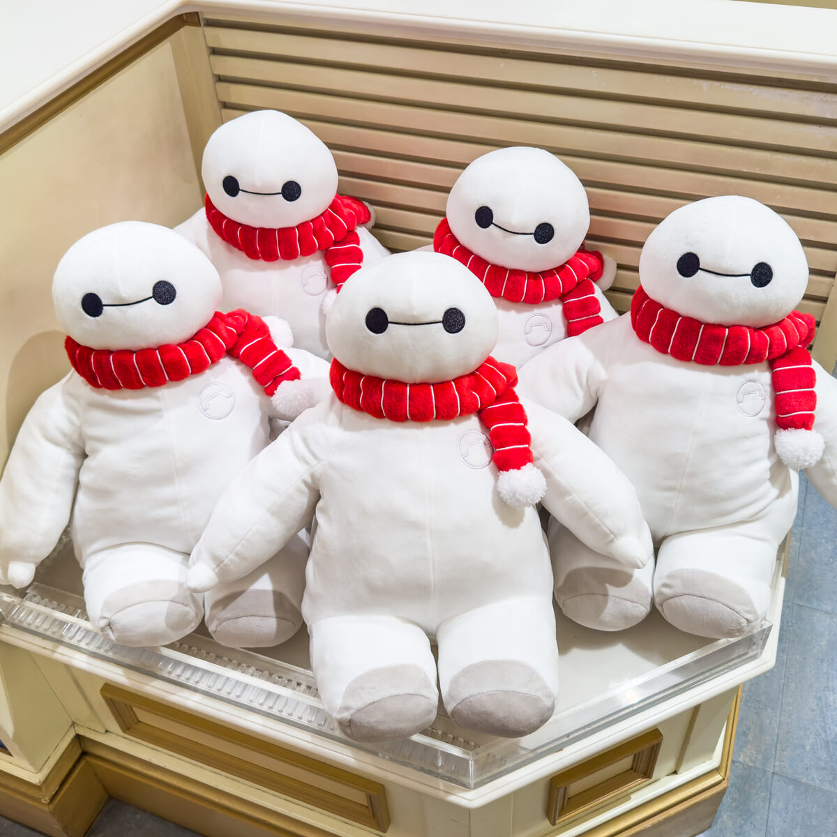 ベイマックスと一緒に遊べる防寒グッズ！東京ディズニーランド「ベイ