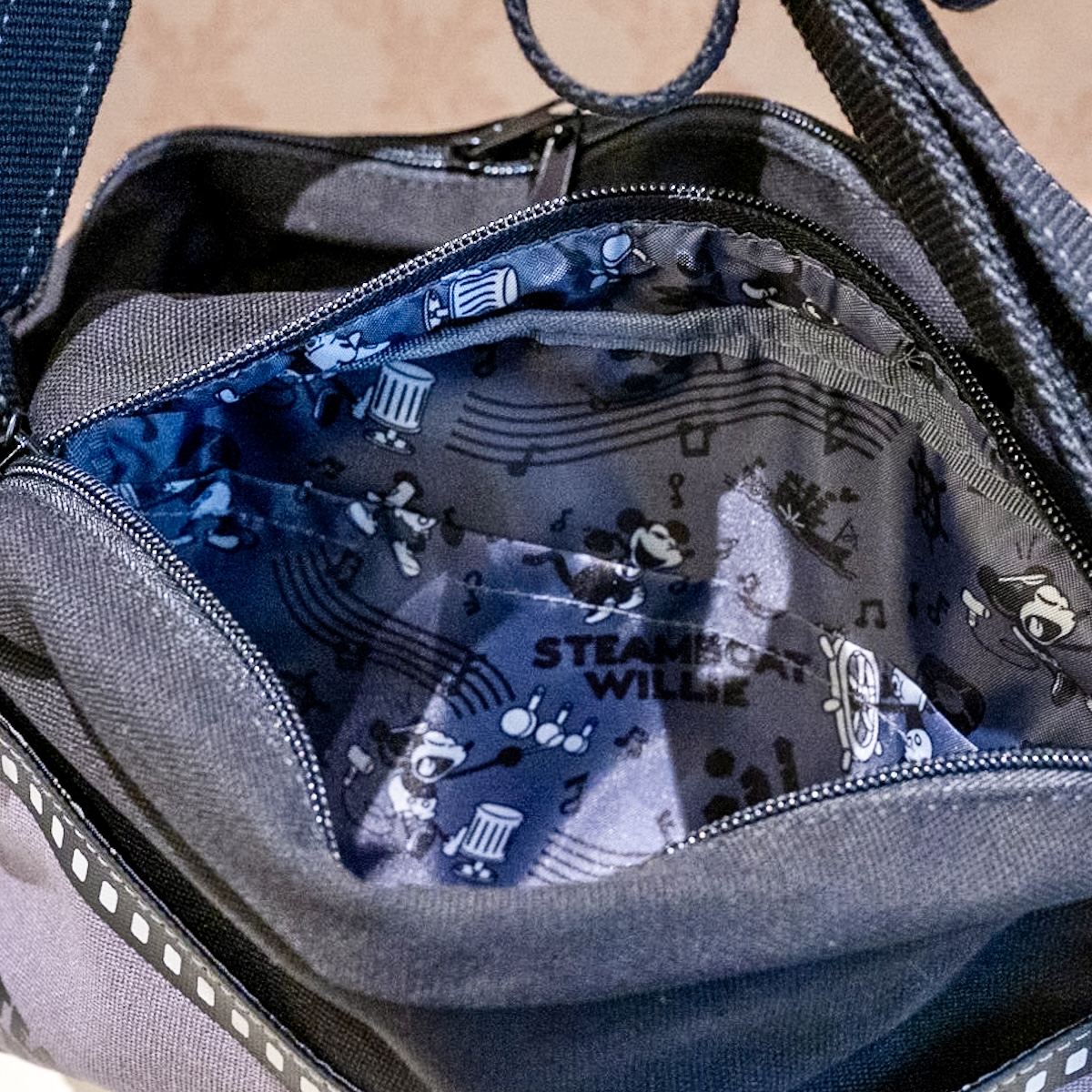 リュックサック、トートバッグ、サングラスなど！東京ディズニーランド