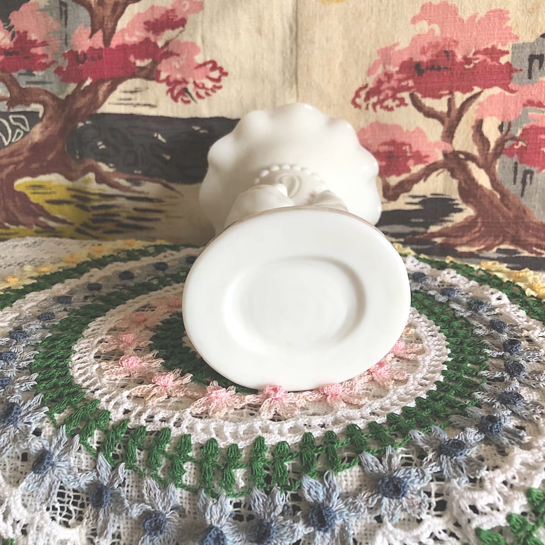 ハンドベースWESTMORELANDミルクガラス