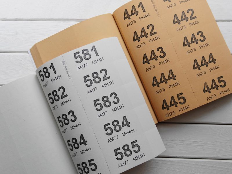 mieze* イギリス SILVINE クロークルームチケット（1-200）