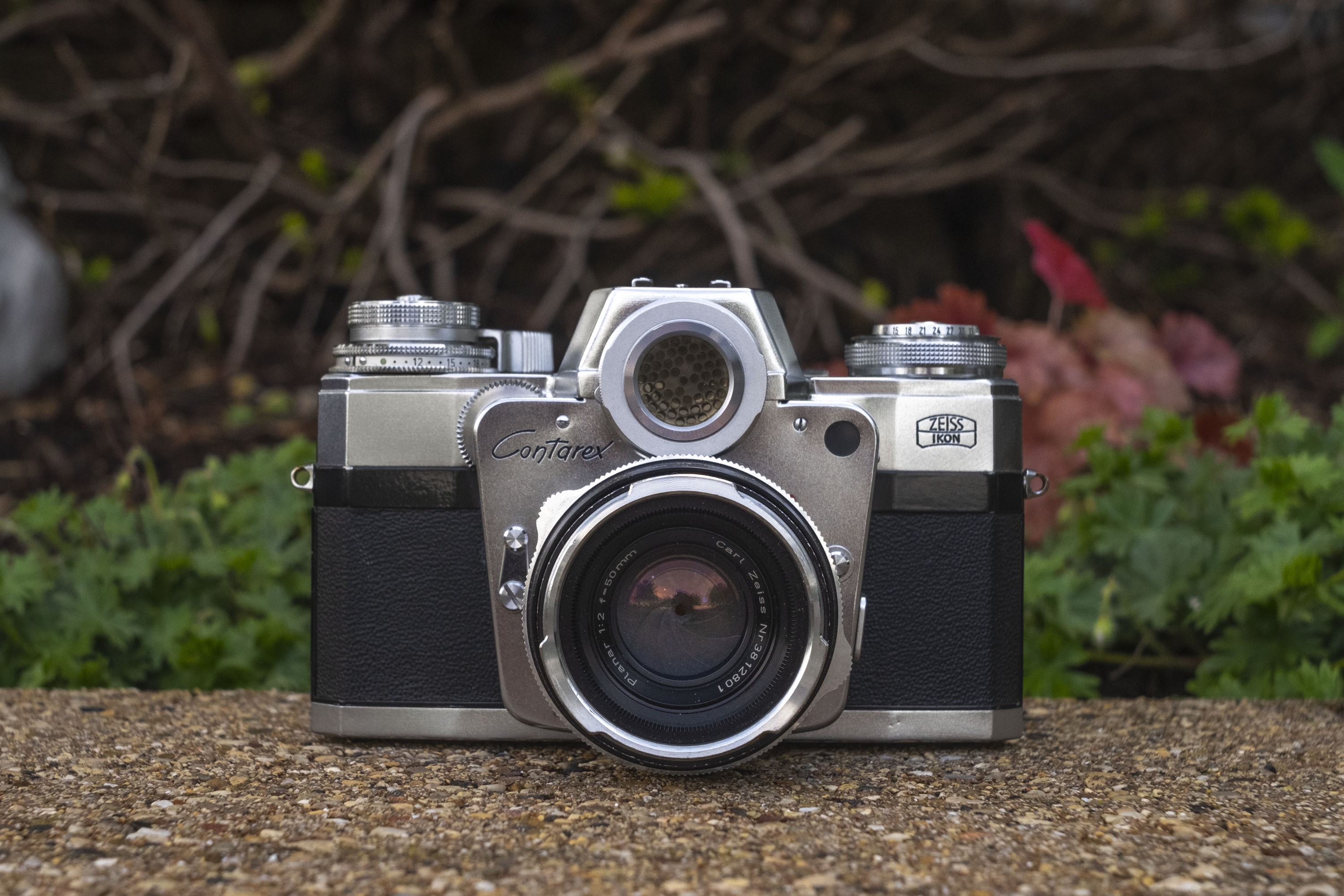 Zeiss-Ikon Contarex Bullseye (1960) – mike eckman dot com