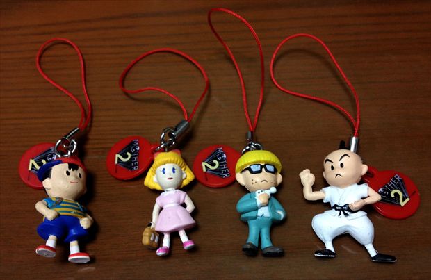 ちっちゃいけれどクオリティ高し！「MOTHER2 フィギュアストラップ」を