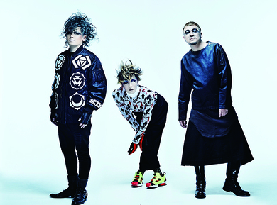 cali≠gari石井のインタヴューがトップ、電話ズ石毛のブログも好発進