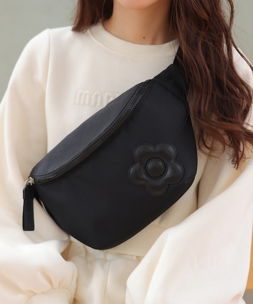 デイジーパッチライト ボディバッグ｜マリークヮントの通販｜&mall