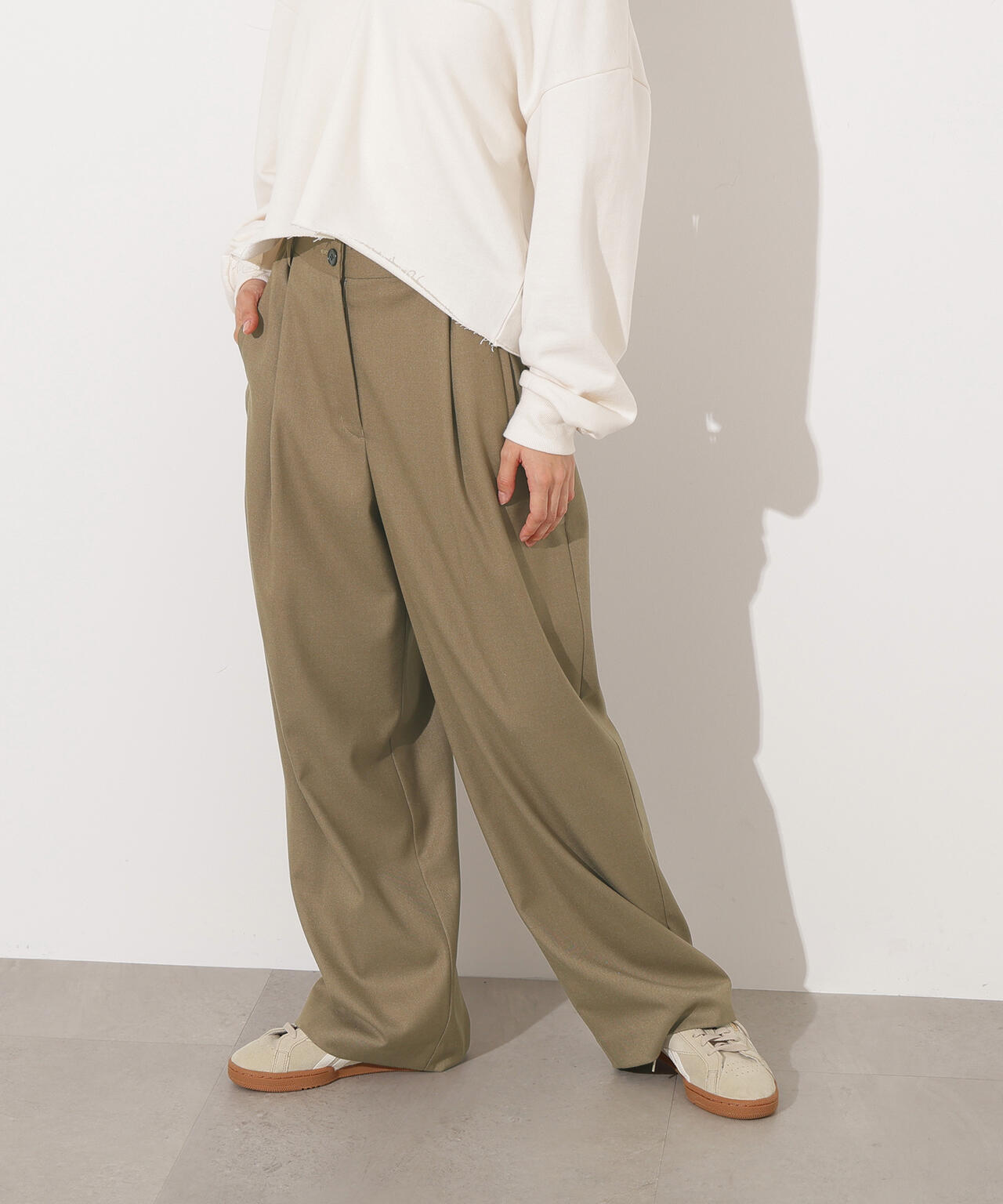 岸本セシルさん着用】リラックスタックワイドパンツ | N. Natural