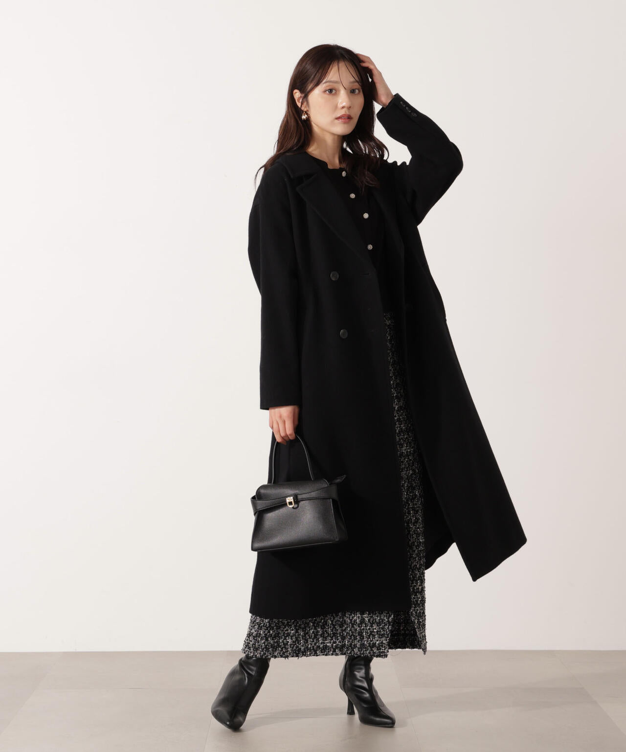 加藤栞さん着用】ダブル釦チェスターコート | PROPORTION BODY