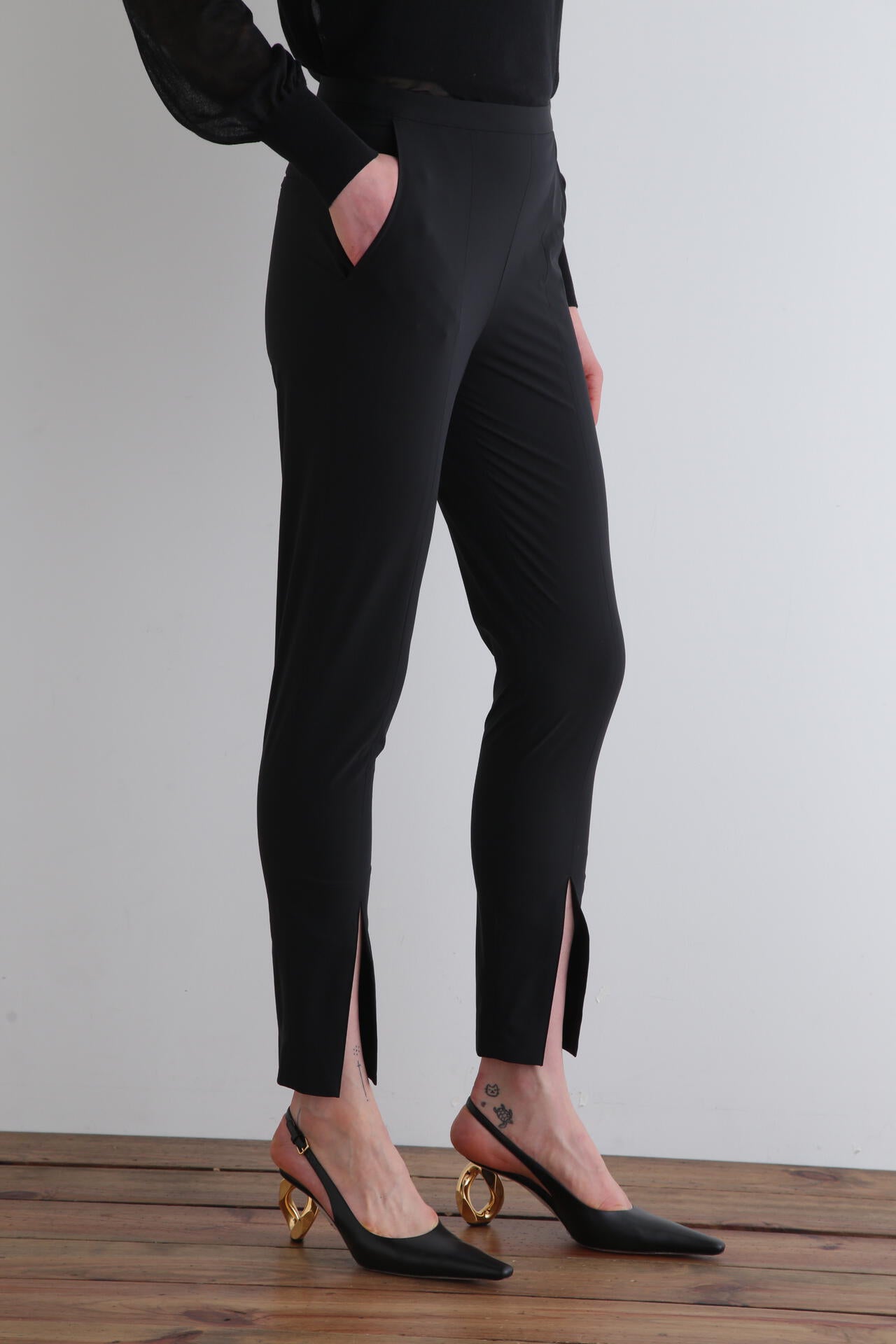 SOLOTEXブロードセンタースリットパンツ | LE PHIL（ル フィル