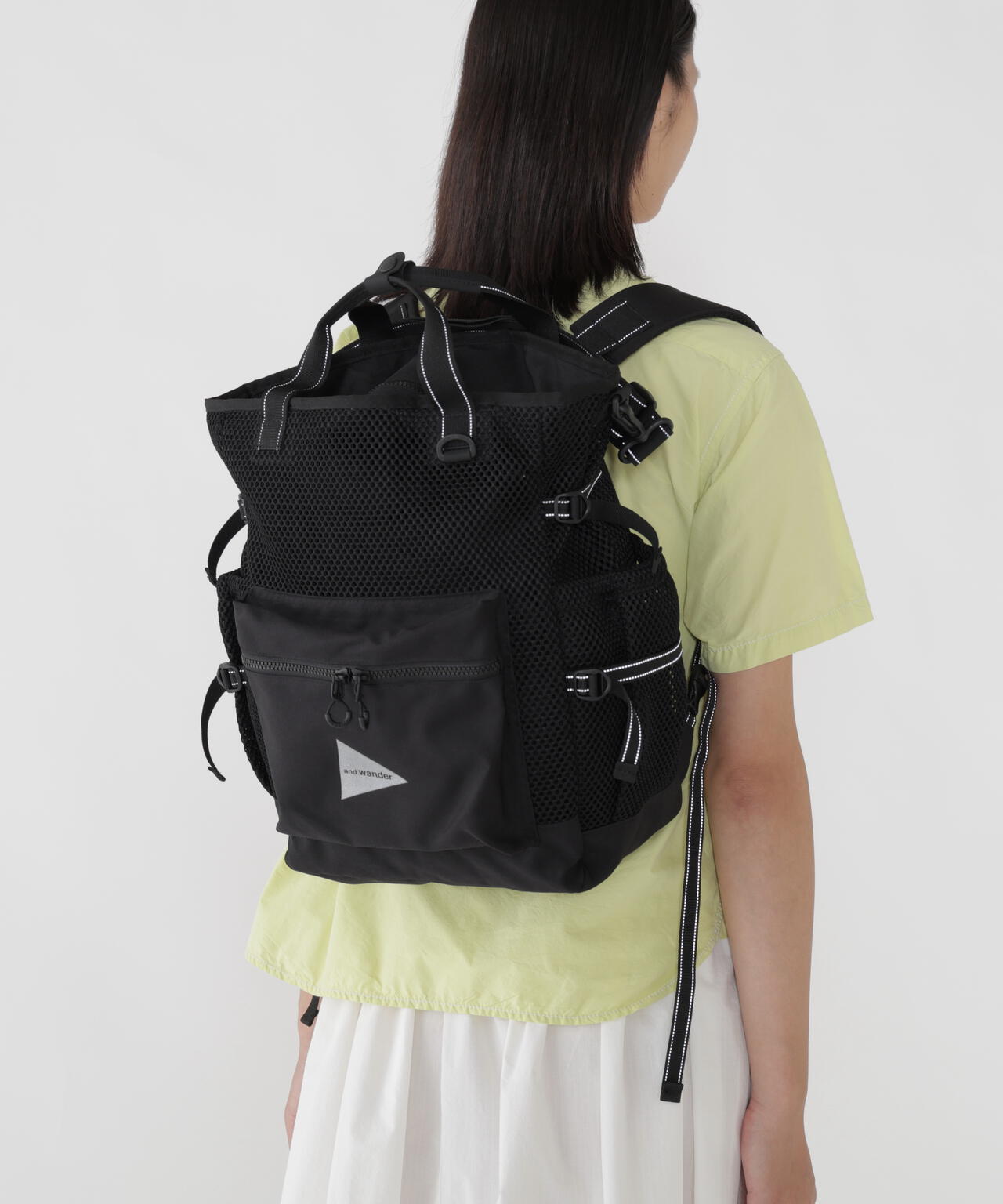 3D mesh 2way tote bag | and wander（アンドワンダー） ｜【公式