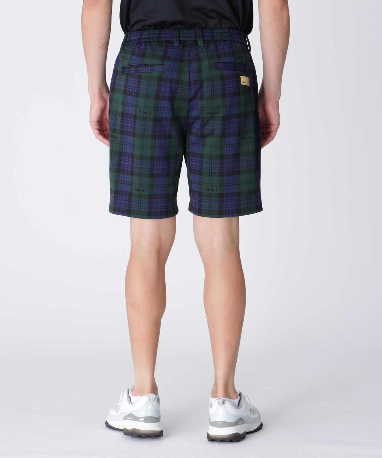PING APPAREL】全方向ストレッチブラックウォッチショートパンツ