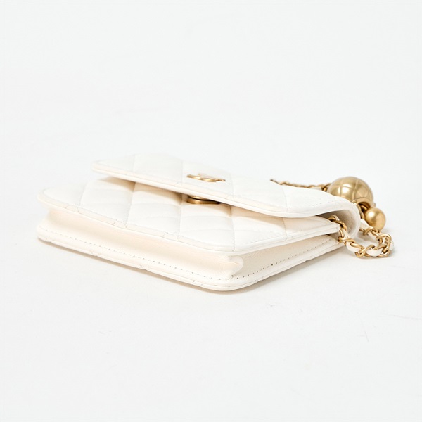 CHANEL マトラッセ ココボール 2021年頃 ショルダーバッグ ホワイト